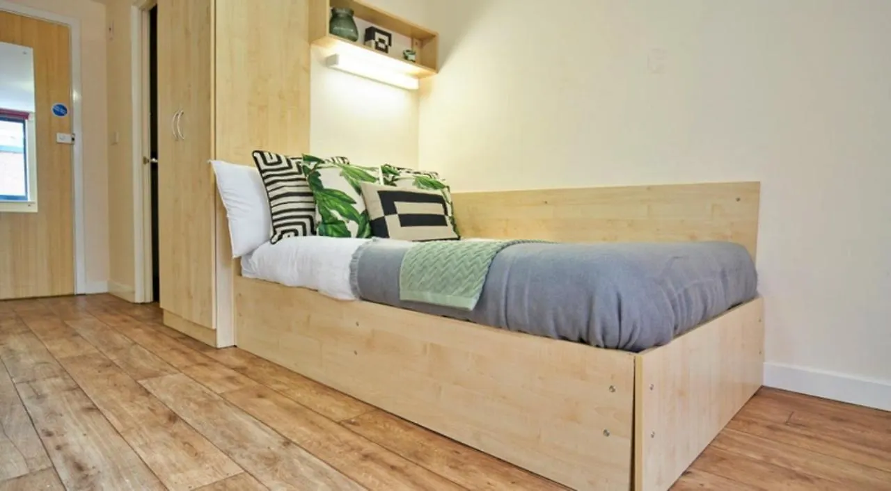 Vibrant Rooms For Students Only, Sheffield - Sk United Kingdom