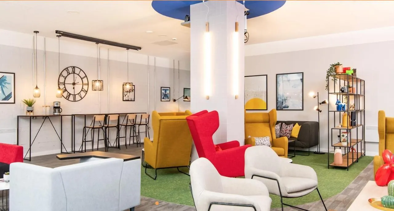 Vibrant Rooms For Students Only, Sheffield - Sk
