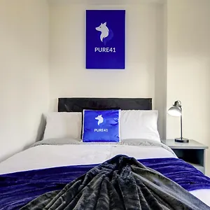Spacious - Penthouse 2 Bed With Secure Allocated Parking Sheffield