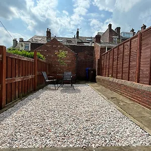 3-bedroom House With Free Street Parking Sheffield